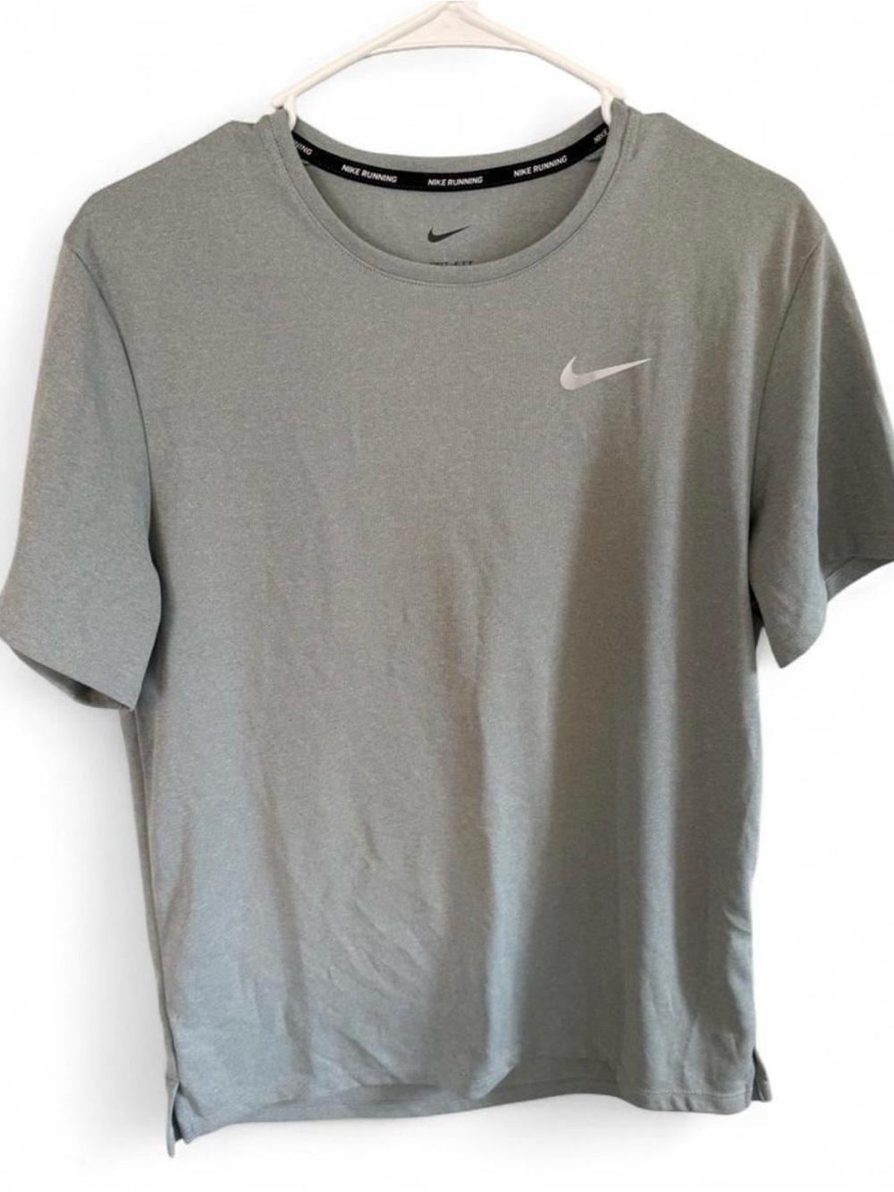 Nike Men’s Light Gray Short Sleeve Dri-FIT Tee